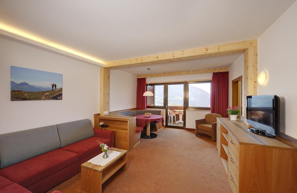 تيرولو Hotel Appartement Inge الغرفة الصورة